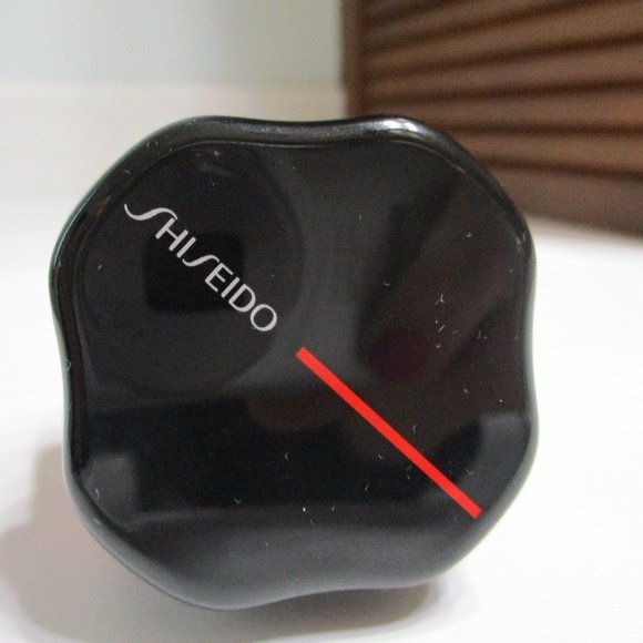 Shiseido Hanatsubaki Hake Polishing Face Brush - Picture 1 of 9